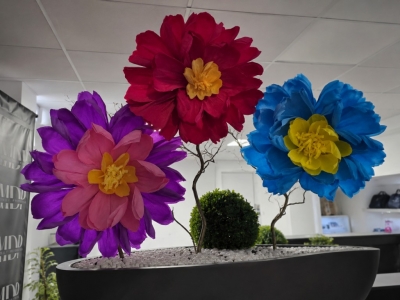 Cómo hacer flores de crespón paso a paso | Tutorial DIY fácil y creativo